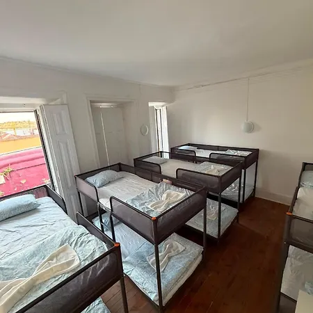 Simpl Lapa بيت شباب Lisboa
